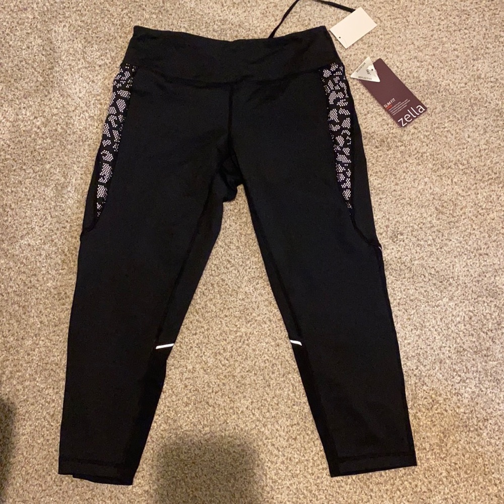 NWT zella leggings - small